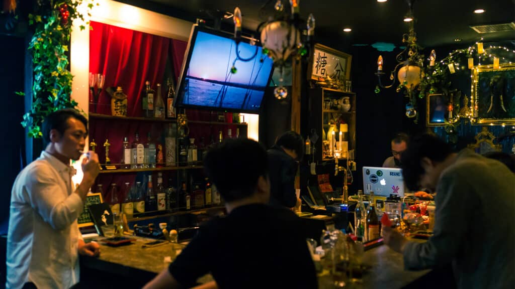 Image of the inside of Bar 3 in Shinjuku