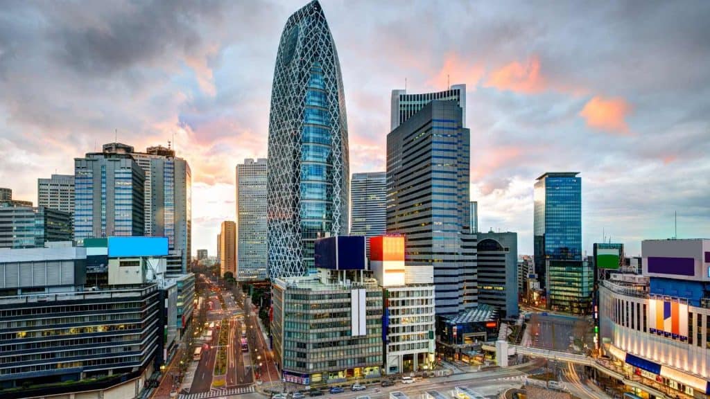 Top 5 underground bars to grab drinks in Shinjuku