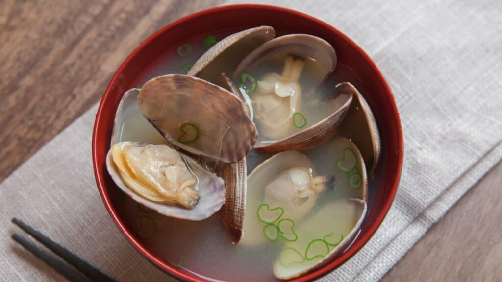 7 ways to get rid of futsukayoi Clam Miso Soup