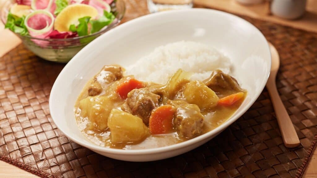 every Japanese food you must try curry rice