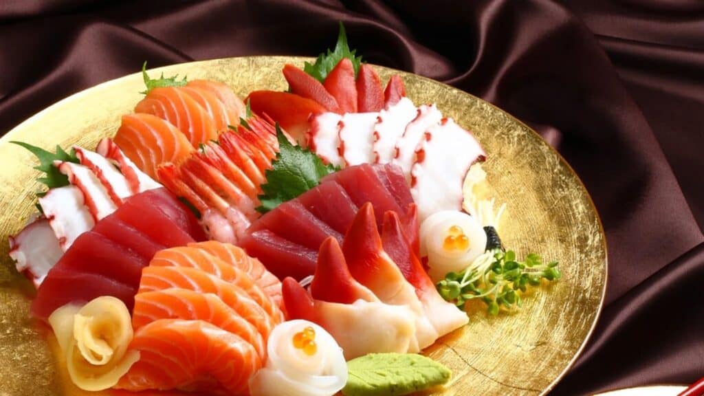 every Japanese food you must try sashimi