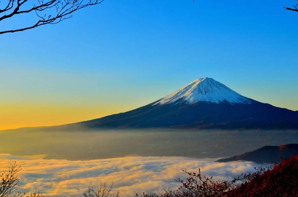 Hatsuhinode (first sunrise) over mt Fuji