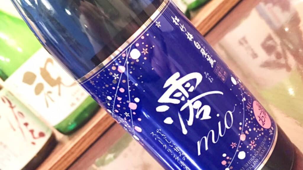 Sparkling nihonshu, sake