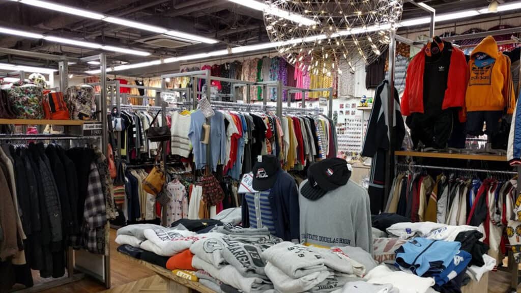 The Travel Junkie: Thrift Shopping in Tokyo