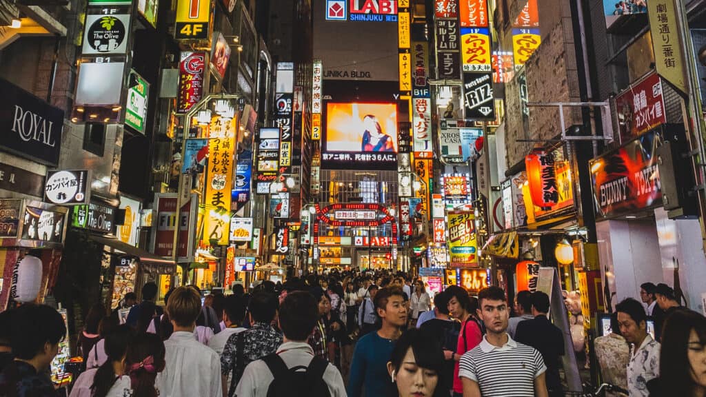 kabukicho-shinjuku-at-night