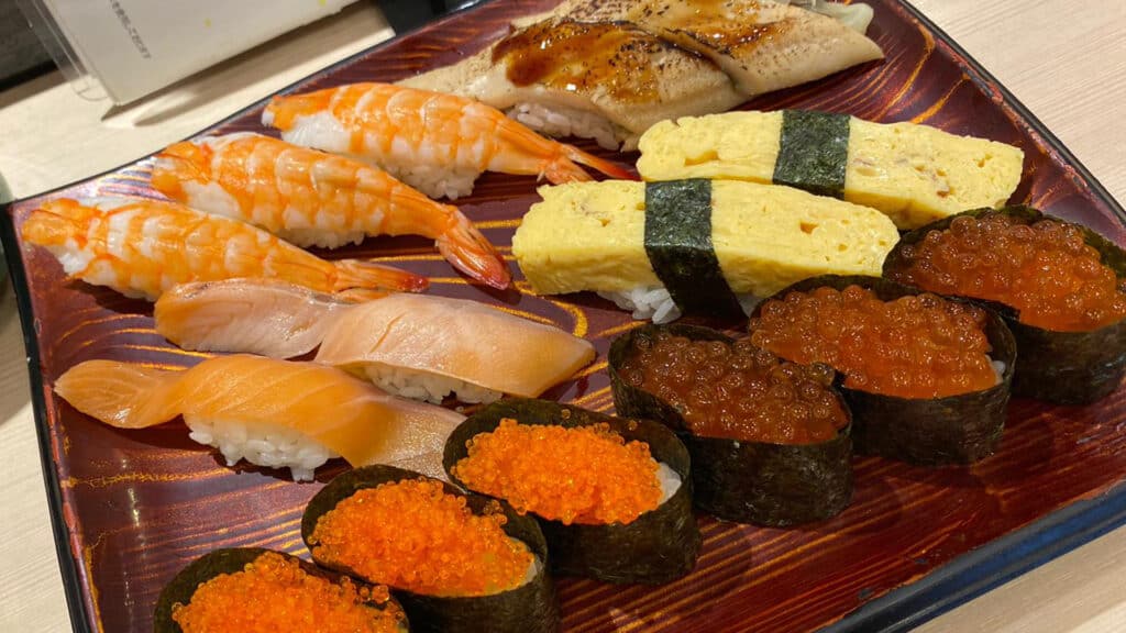 Visit Tokyo under 24 hours- One Day Trip Itinerary tsukiji sushi