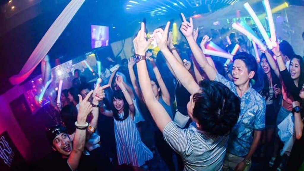 What it's Like Clubbing in Tokyo, Japan