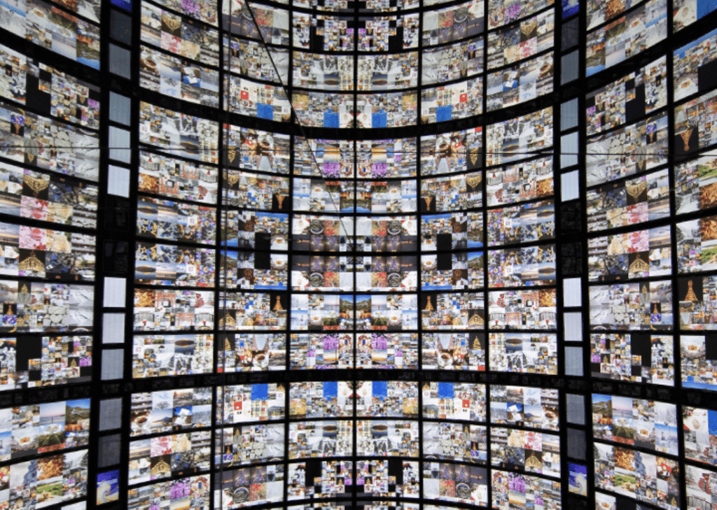 Galaxy Building Interactive and instagrammable experiences all for free