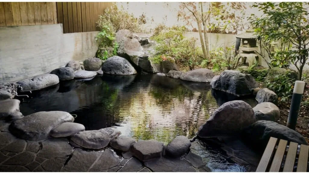 8 Best ways to escape the cold in winter Onsen