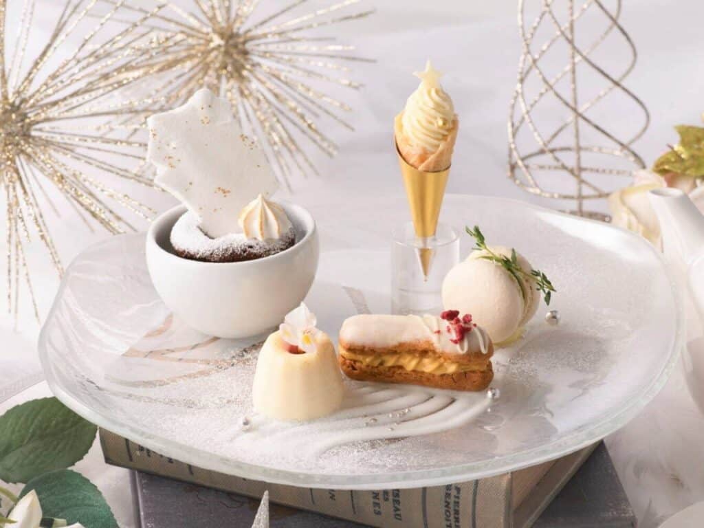 Top 8 Christmas edition sweets to try this winter Anniversaire Cafe Minato Mirai Yokohama