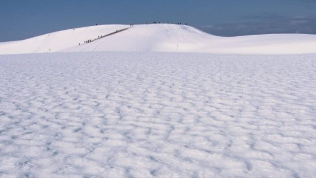 Where to visit in winter in Japan Tottori Sand Dunes