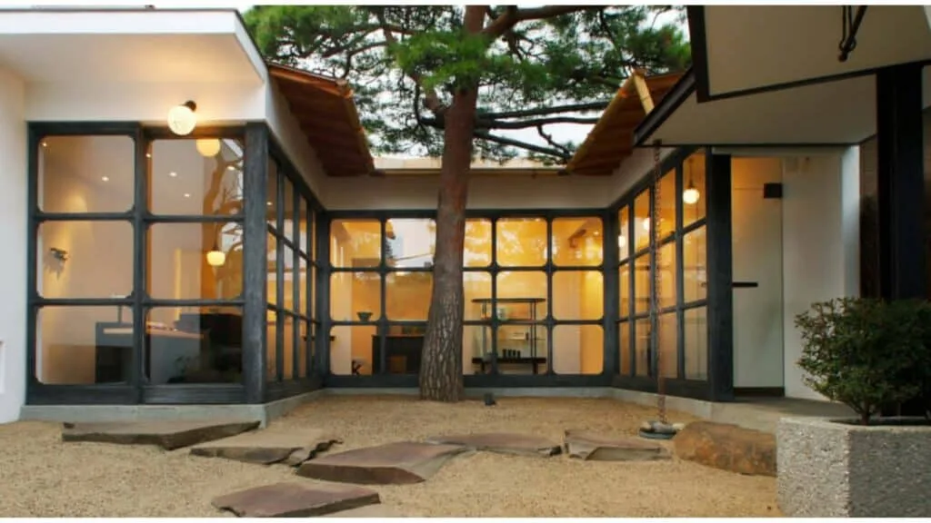 Jiyugaoka Travel Yakumo Saryo
