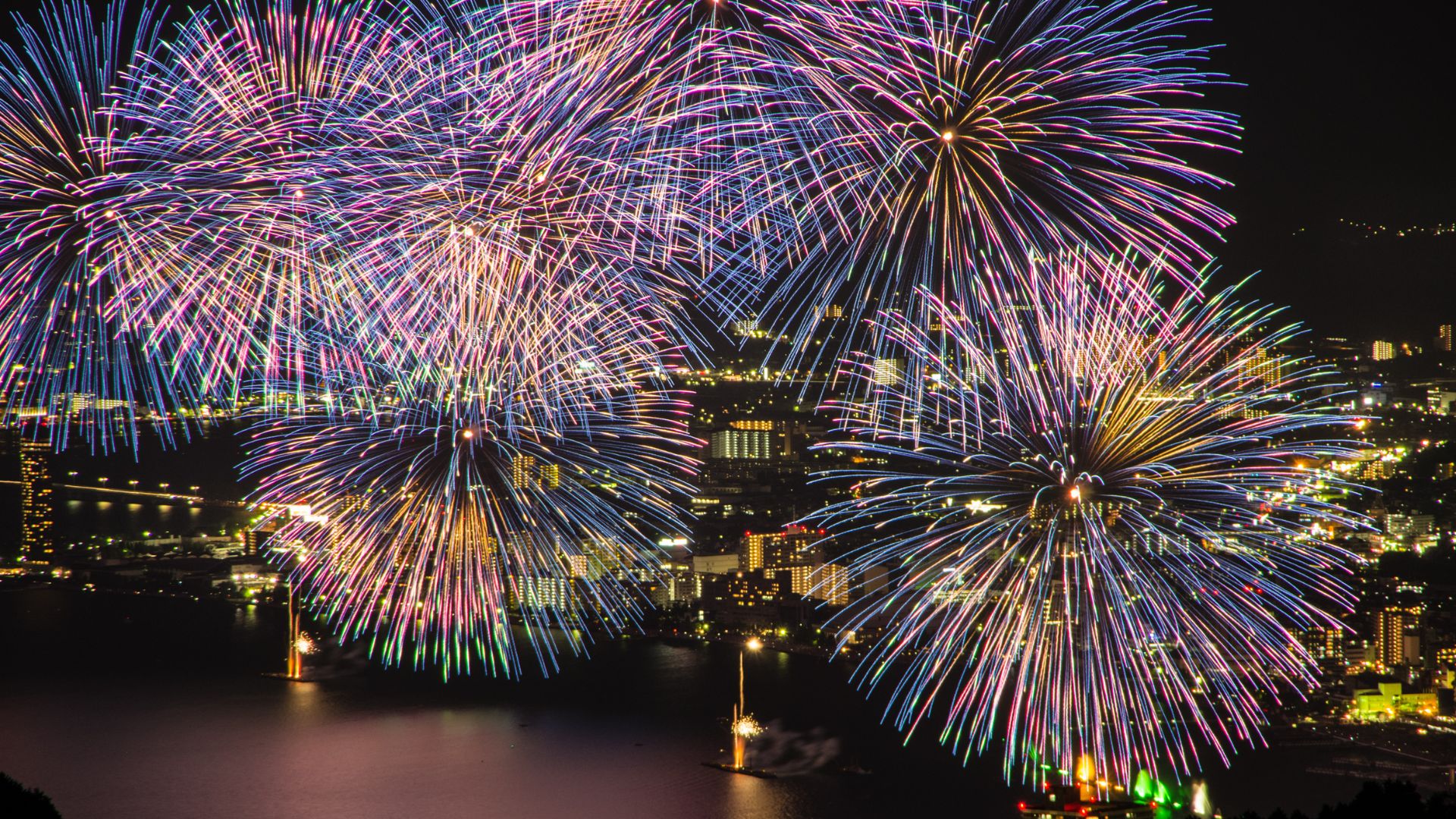 Best Firework Festivals in Tokyo Featured Image