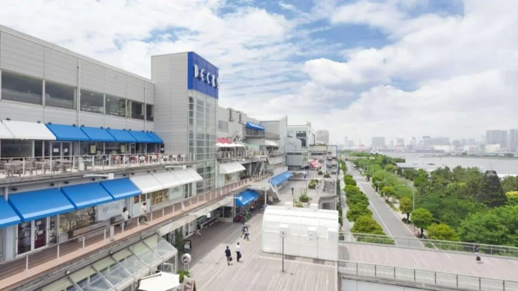 Odaiba area guide DECKS Tokyo Beach