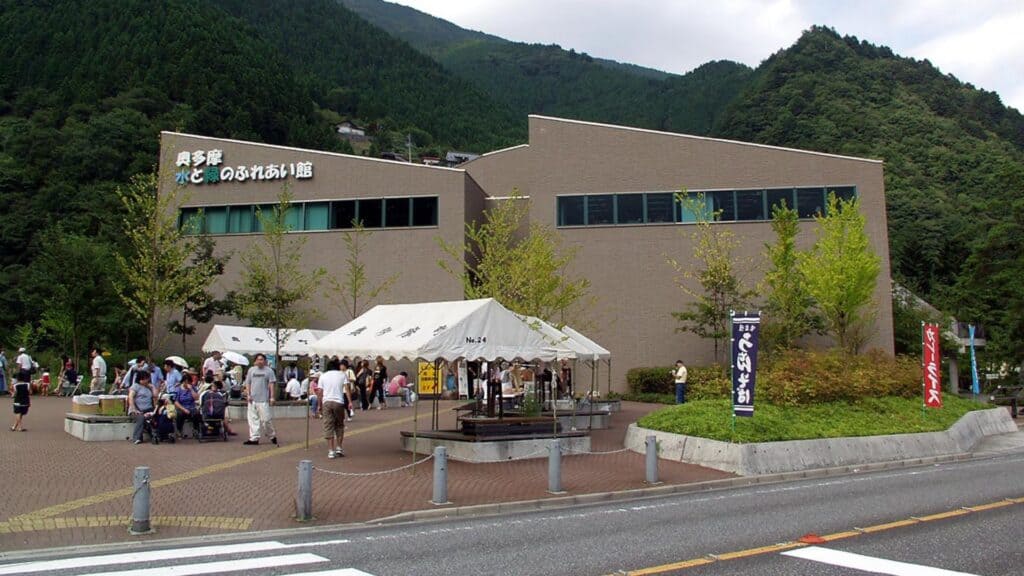 Okutama Area Guide Water and green Friendship Hall