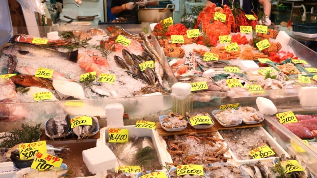 3-day itinerary Tokyo Tsukiji Fish Market Fresh Local Street Food 