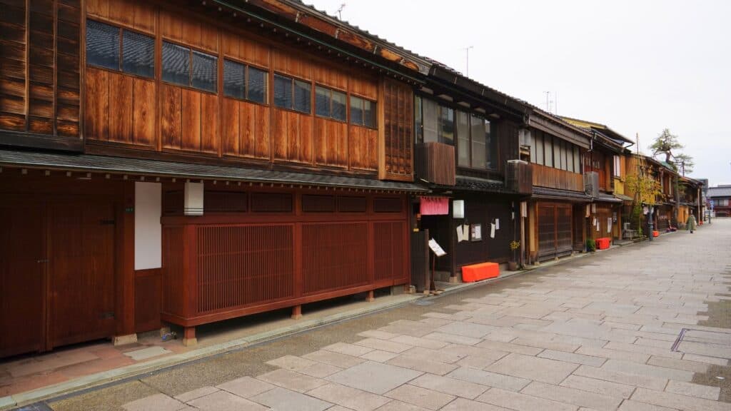 Overnight Itinerary in Kanazawa Nagamachi Samurai District