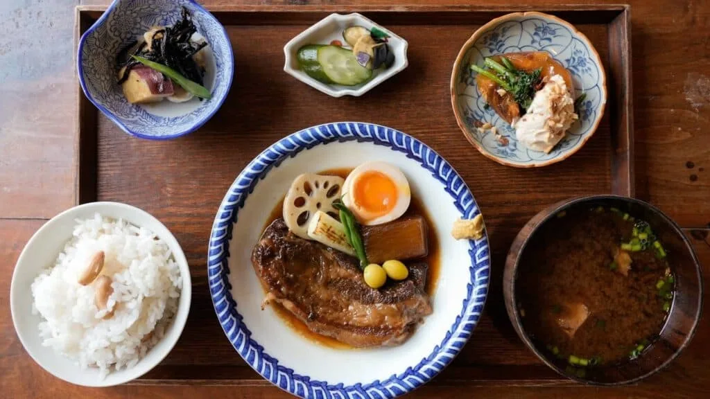 Enoshima Tousha Coffee and Teishoku