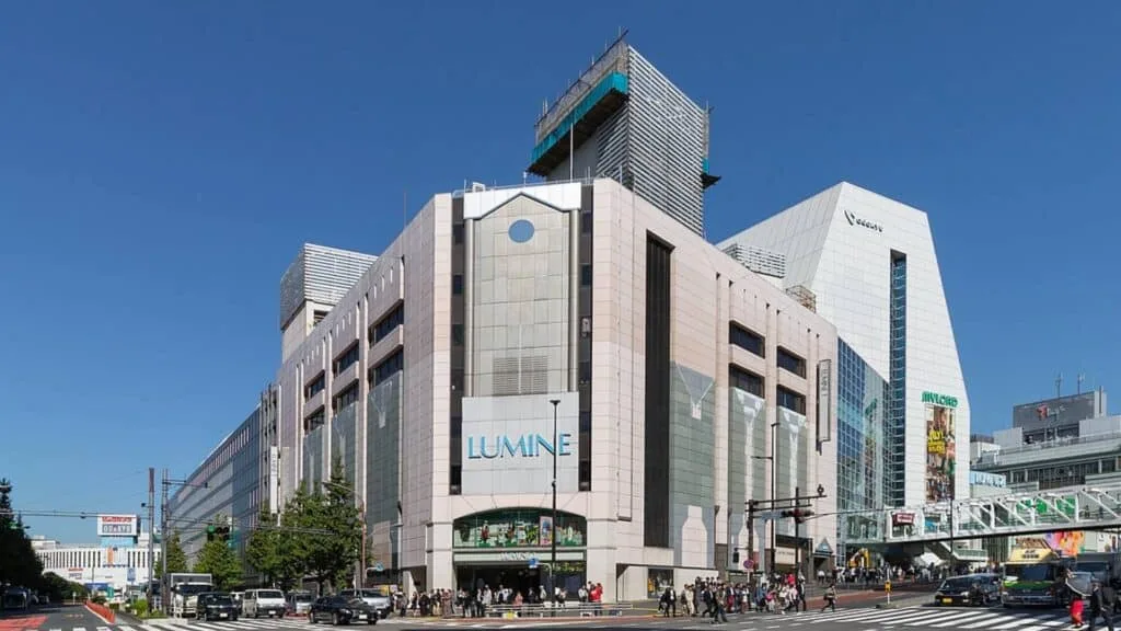 Shinjuku Lumine the Yoshimoto