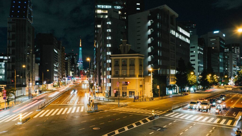 Instagrammable spots in Tokyo Fudanotssuji Crossing Pedestrian Bridge
