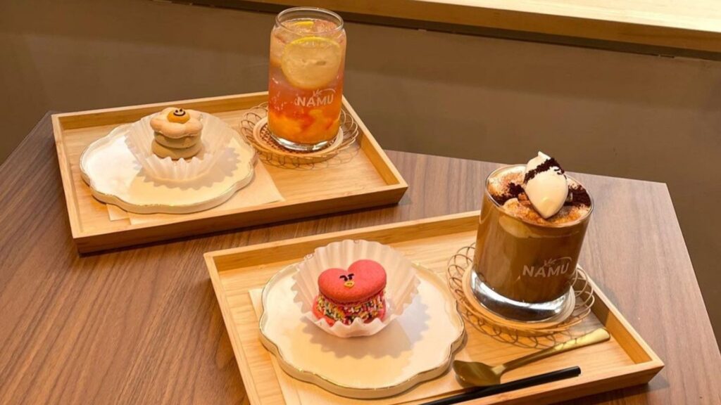 Instagrammable Restaurants & Cafes Macarons at Namu Cafe _ Harajuku