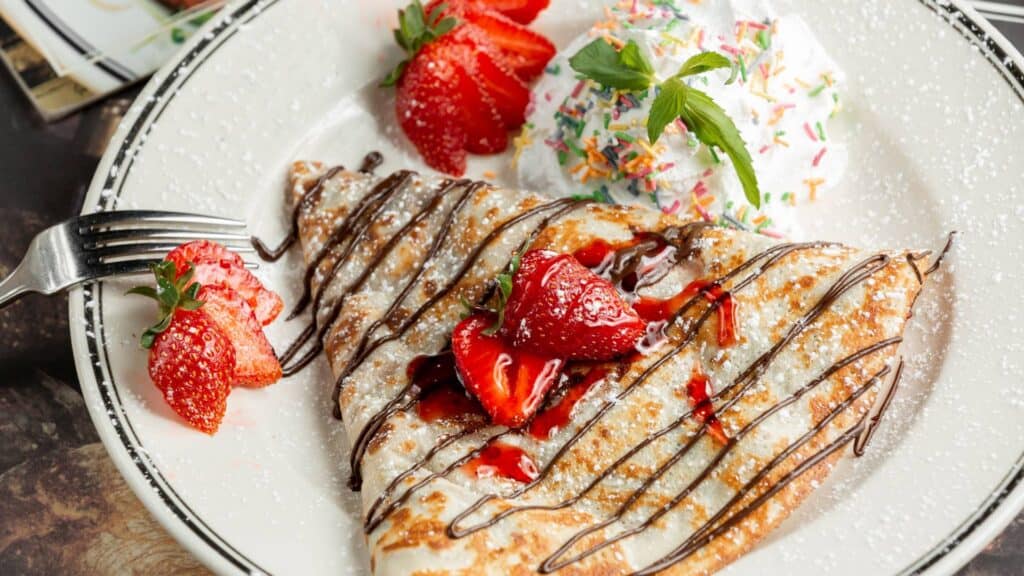 Foods you should try in Japan Crepes