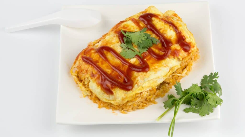 Foods you should try in Japan Omurice