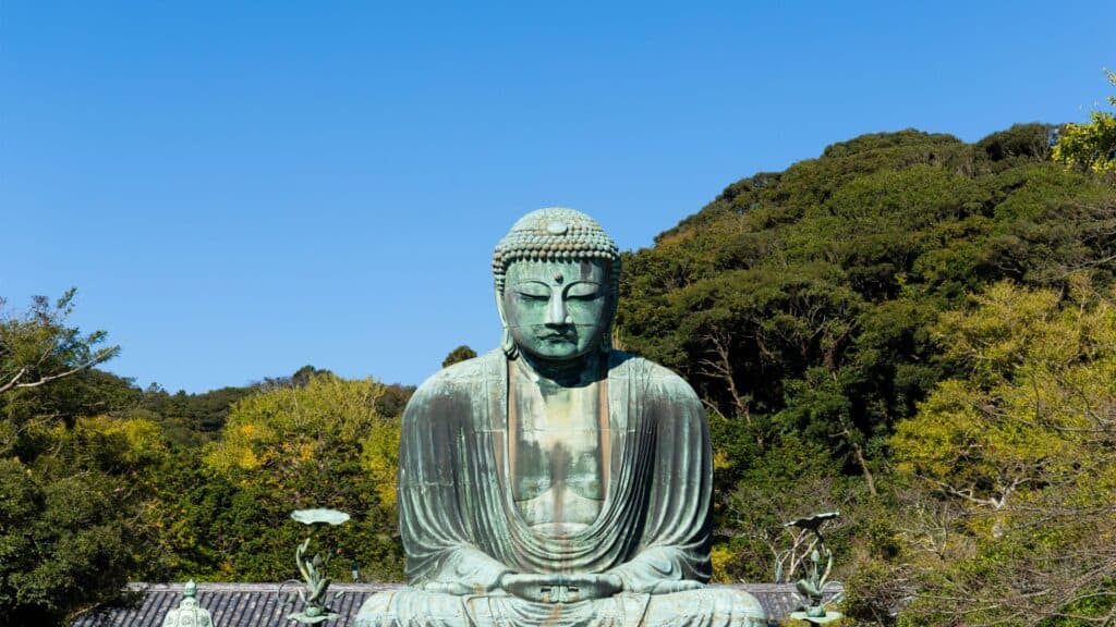 Where to go on holidays in summer in Japan Kamakura