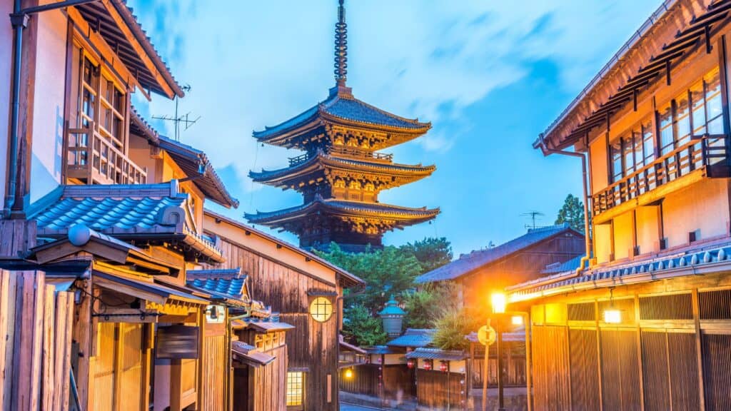 Where to go on holidays in summer in Japan Kyoto
