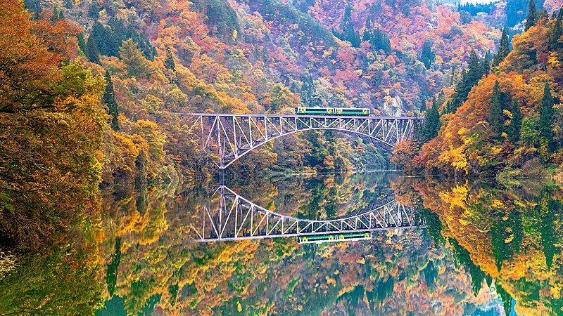 6 Stunning Yet Lesser-Known Fall Foliage Spots in Tohoku