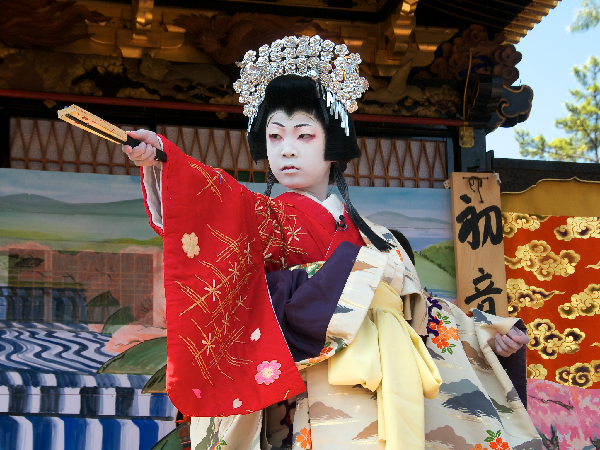 A Foreigner's Complete Guide to Kabuki: Kabuki performer