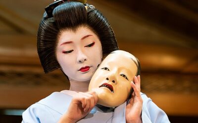 A Foreigner’s Complete Guide to Noh: Japan’s Traditional Theatre of Elegance and Mystery