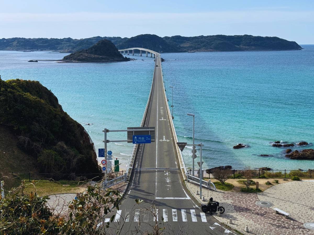 (Photo by Flip Japan) Yamaguchi Tsunoshima Bridge (角島大橋)