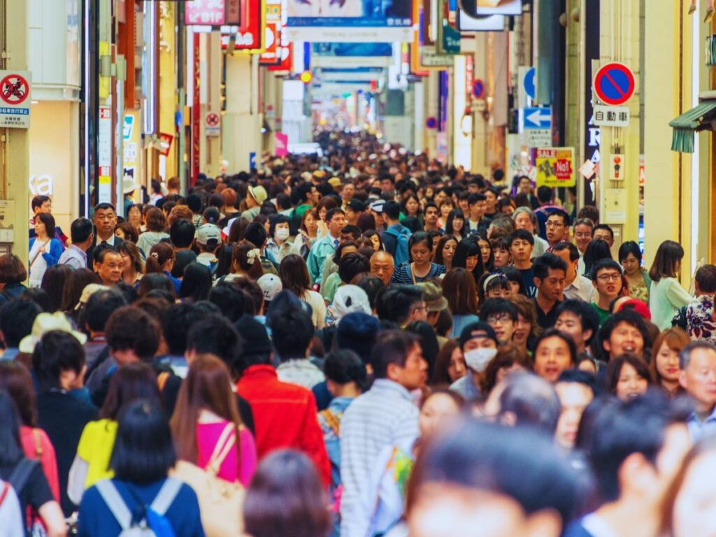28 Surprising Things About Japan That Shock Travellers
