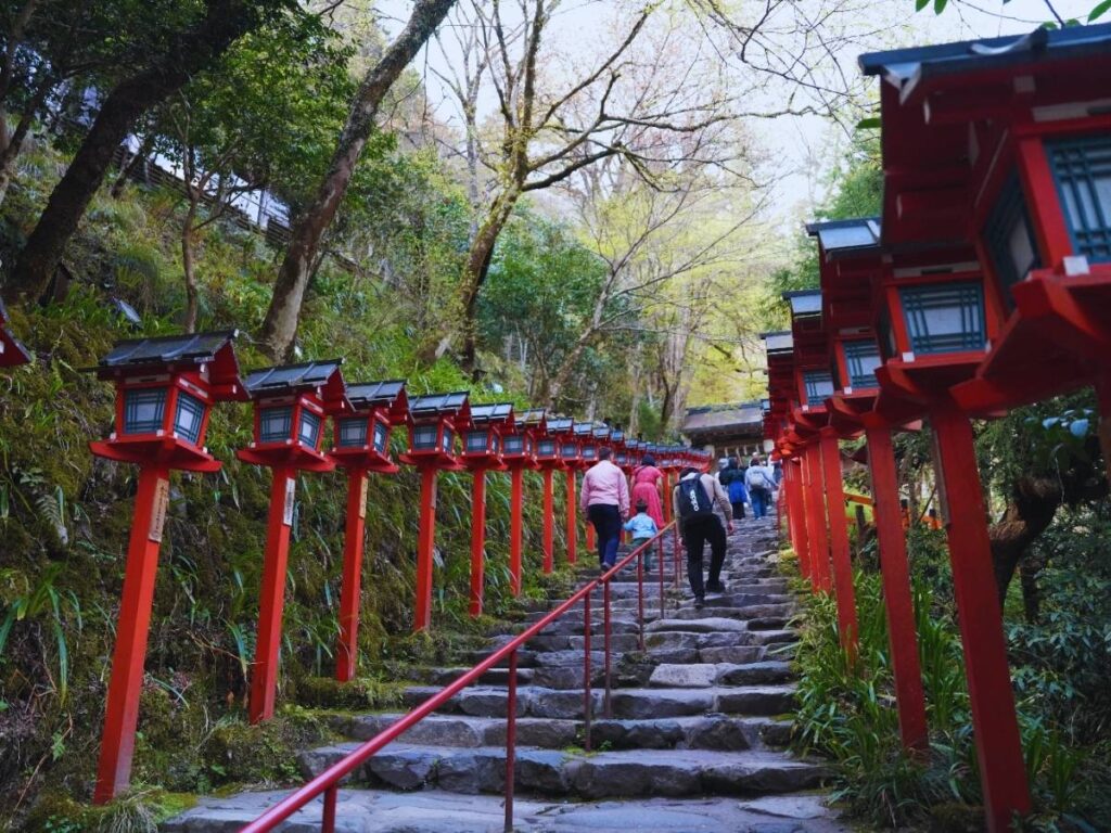 Kifune Kurama Hike (Photo by Flip Japan)