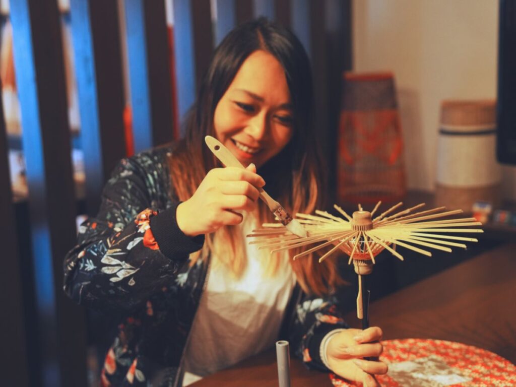 Cultural experiences-Wagasa (Photo property of Flip Japan)