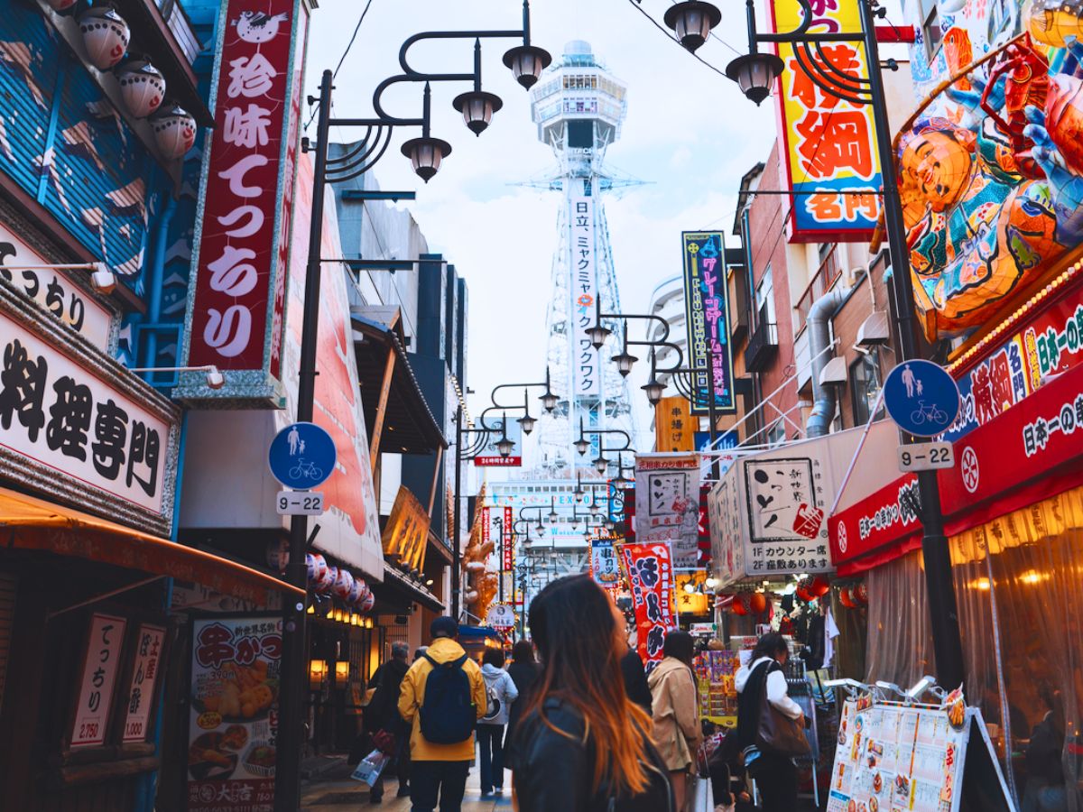 Osaka-Shinsekai (Photo by Flip Japan)