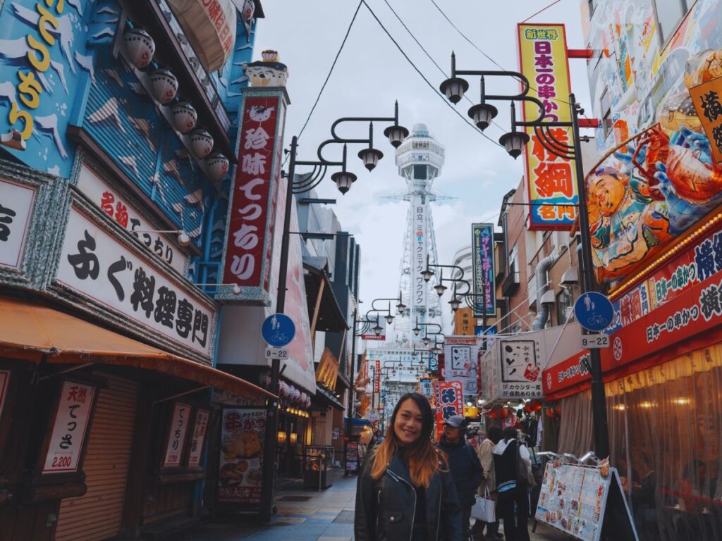 Osaka-Shinsekai (Photo by Flip Japan)