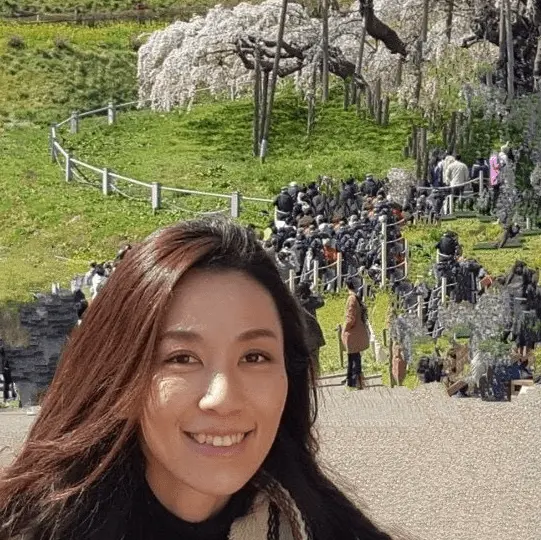 Cropped_Image (3)-min Akiko