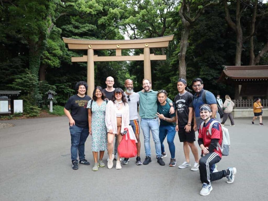 Flip tour guests Meiji Jingu