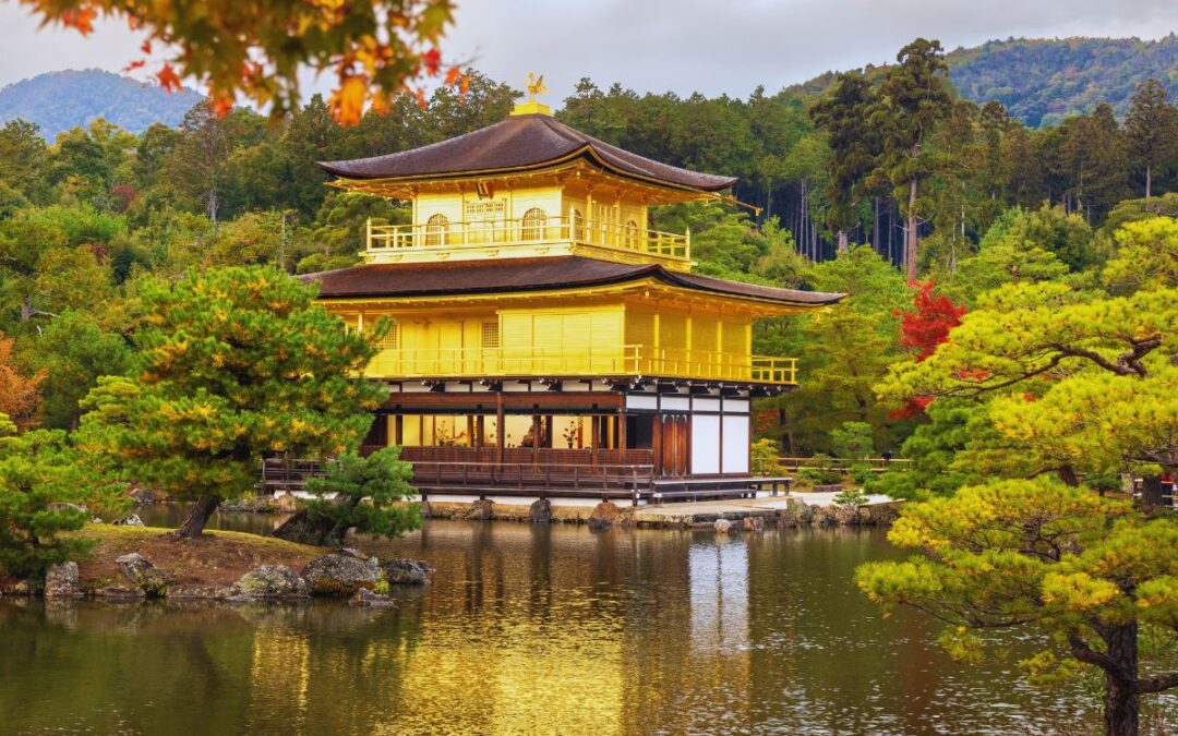 Witnessing Kinkakuji’s Golden Pavilion & Unique Architecture