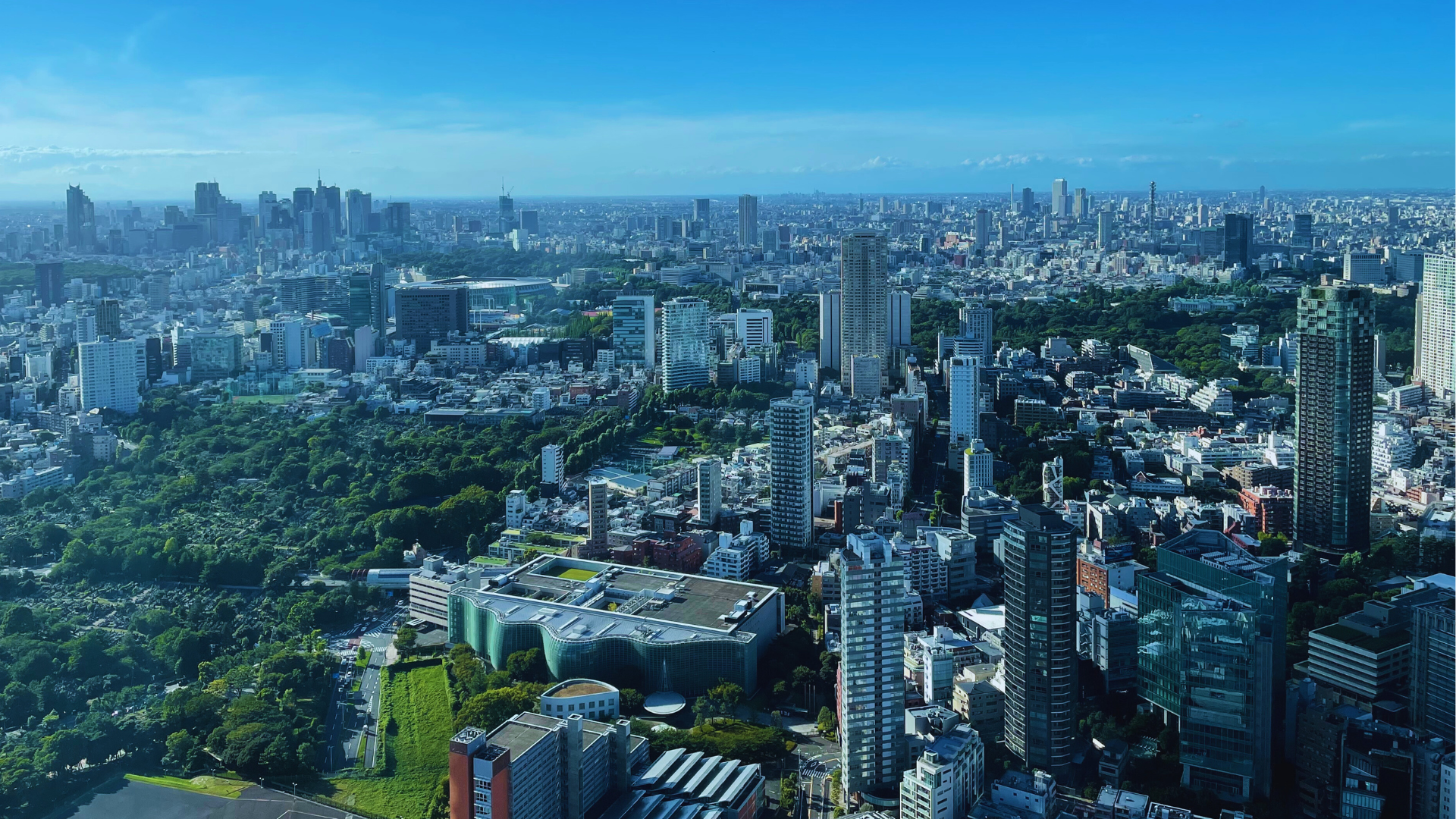 Flip Japan photo of the view in Roppongi of Minato, one of the 23 special Tokyo wards