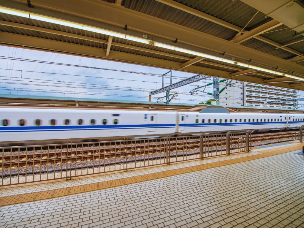 How to get from Tokyo to Osaka