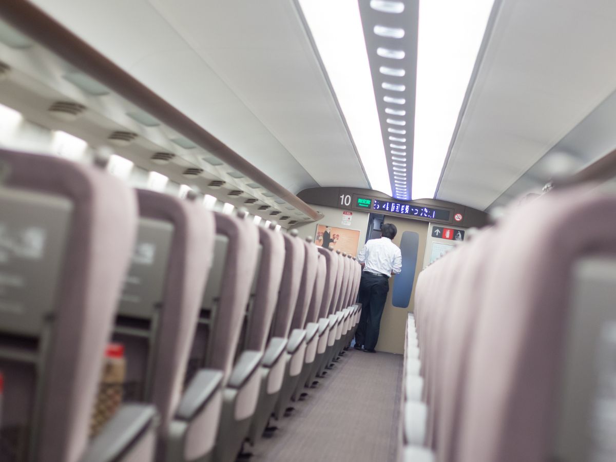 How to get from Tokyo to Osaka: Shinkansen