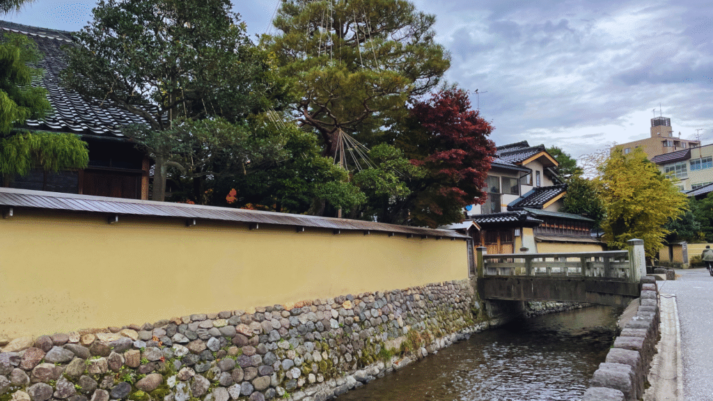 Flip Japan photo of an ancient Japanese street in Kanazawa