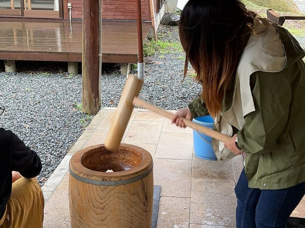 Mochi pounding experience Miyama