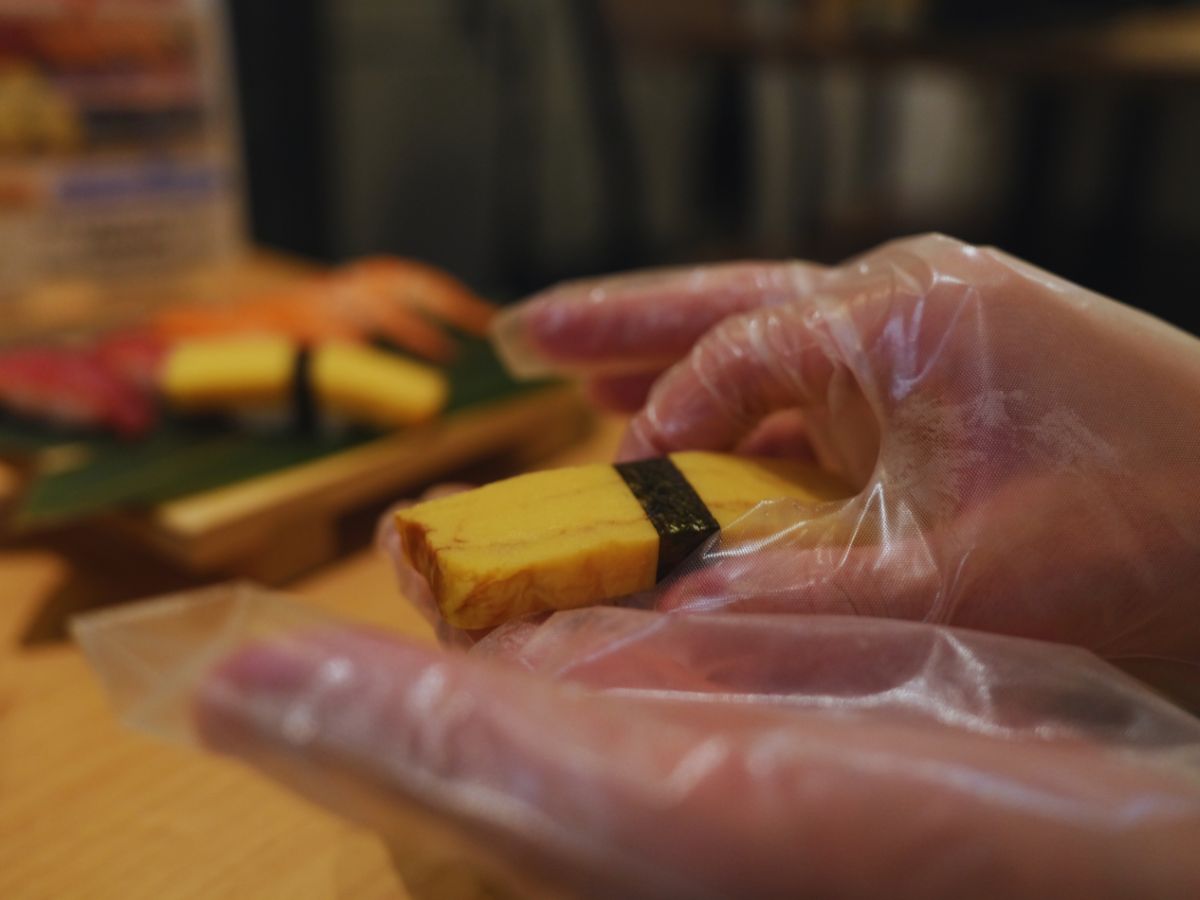 Experiences-Sushi making experience (Photo property of Flip Japan)