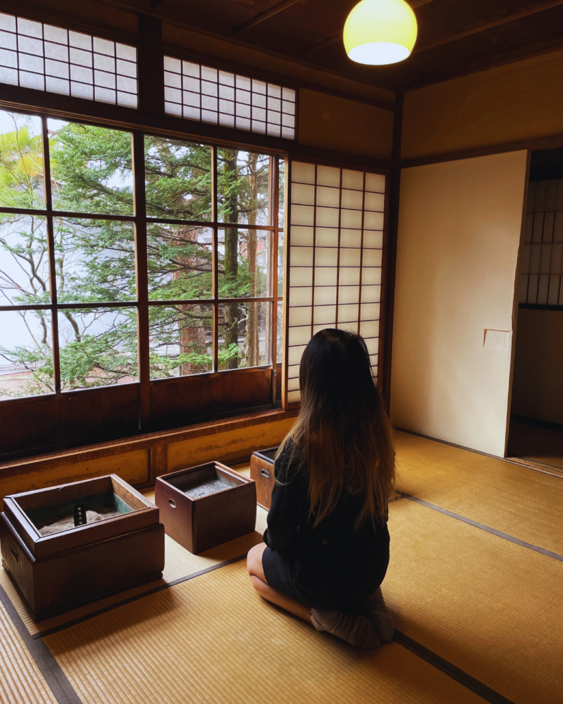 Flip Japan photo of Venese on tatami in Takayama Jinya