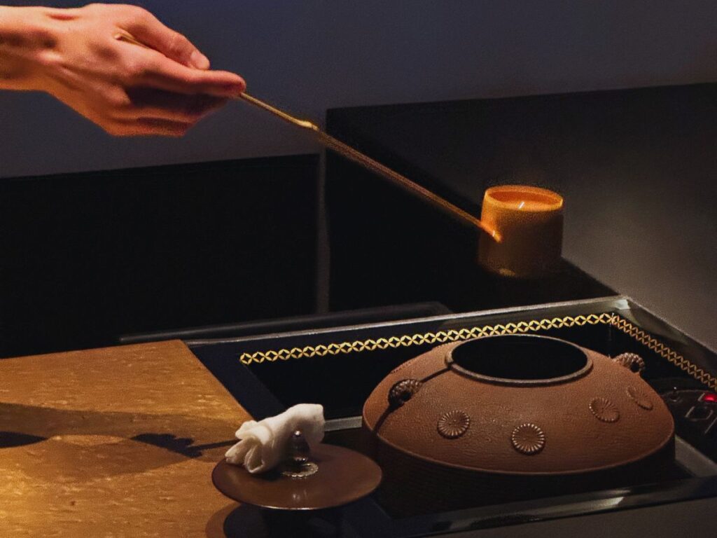 Find out where to actually find the best matcha in Tokyo and join our Premium Tokyo Matcha Tour (best matcha Tokyo)