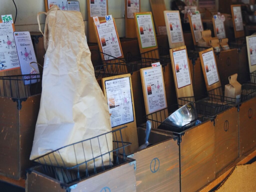 Find out where to actually find the best matcha in Tokyo and join our Premium Tokyo Matcha Tour (best matcha Tokyo)